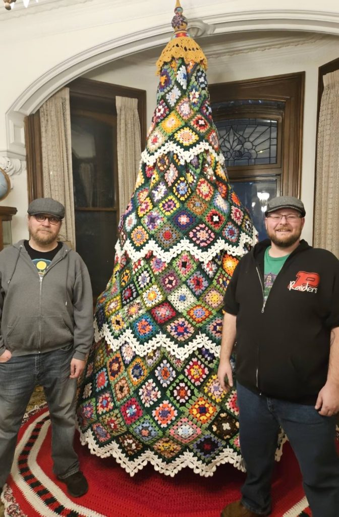 Crochet Christmas Tree, Created by John Ossowski and Mike Beehm over the course of approximately 11 months in their spare time, Image from Friends of Fibre Website.