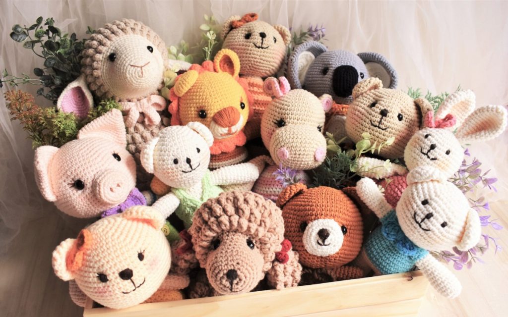 Knit/Crochet club