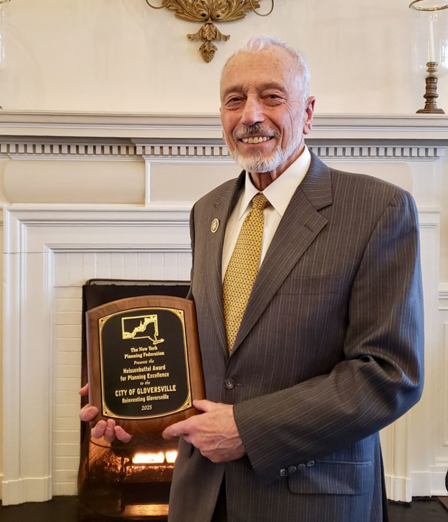 Mayor Vincent DeSantis accepted the Heissenbuttel Award for Planning Excellence on April 7th at the New York Planning Federation Conference held in Cooperstown.