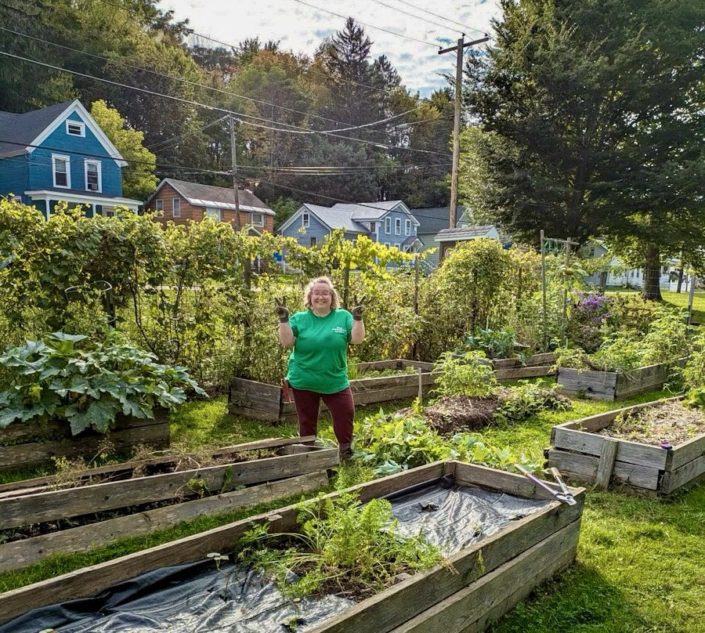 Amanda Norton, Master Gardener Volunteer