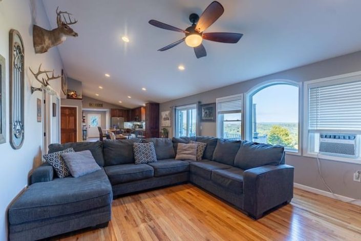 The Hillside at Diamond Falls adds new lower-level guest room The Hillside at Diamond Falls adds new lower-level guest room